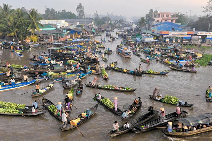 chợ nổi ngã bảy
