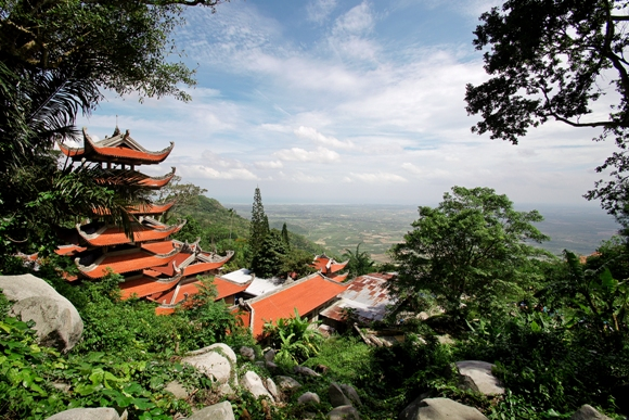 Chùa tà cú - Nhã Linh travel