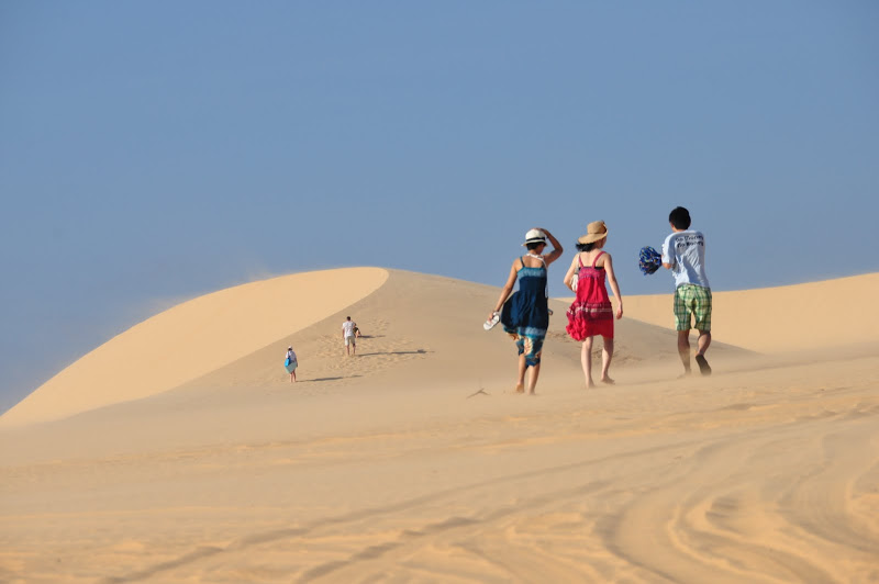 đồi cát trắng - nhã linh travel